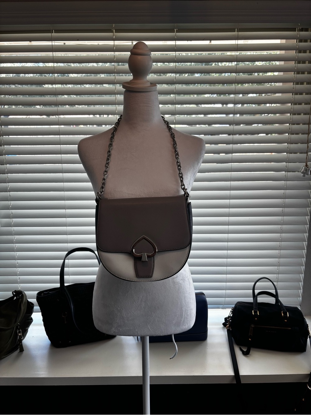 Kate Spade Nicola Bicolor Medium Twistlock Flap Shoulder Bag Taupe Chalk White